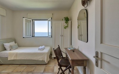 MEDITERRANEAN SUITE